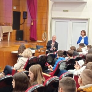 Επίσκεψη στο 2ο Γυμνάσιο και Λύκειο Φαρσάλων_1